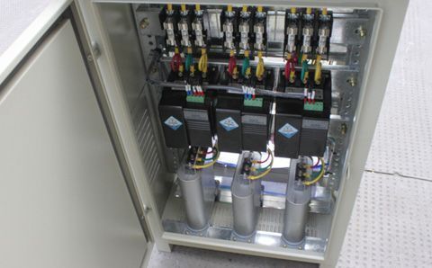 為什么大多數(shù)電力電容器的額定電壓會選擇450V或480V？